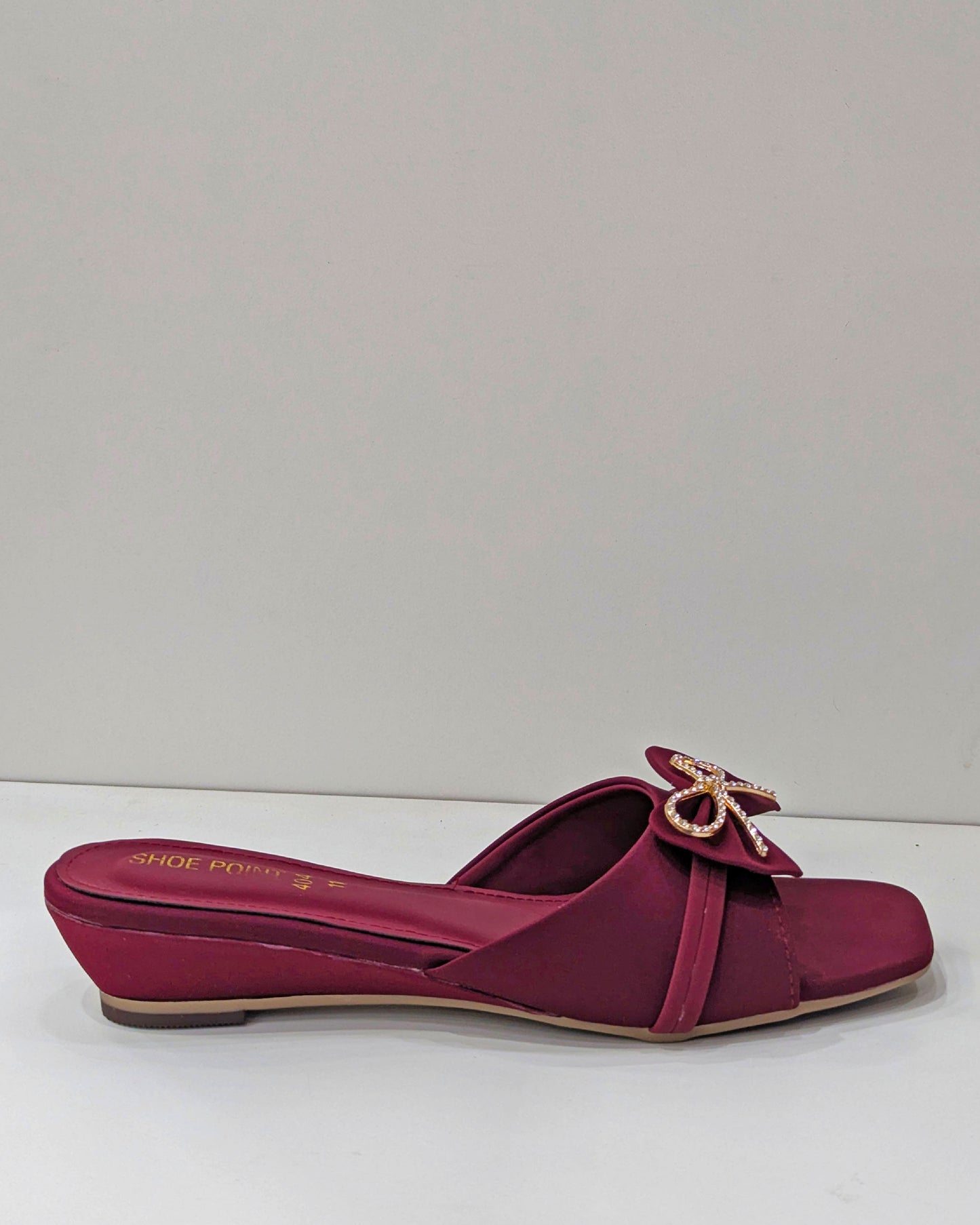 Luminous Buckle Slides – Glow in Style & Comfort