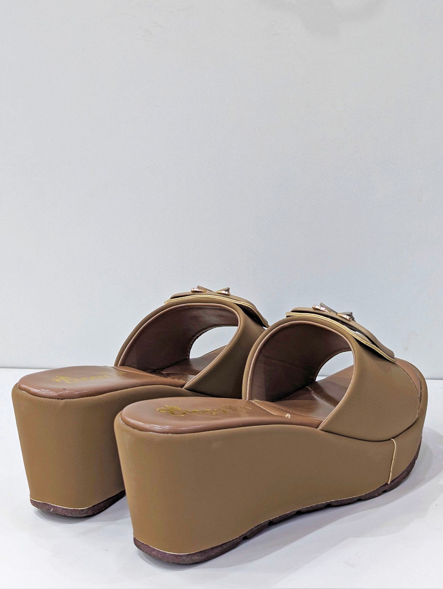 Ladies Wej Sole Chappal – Soft Insole, Daily Comfort