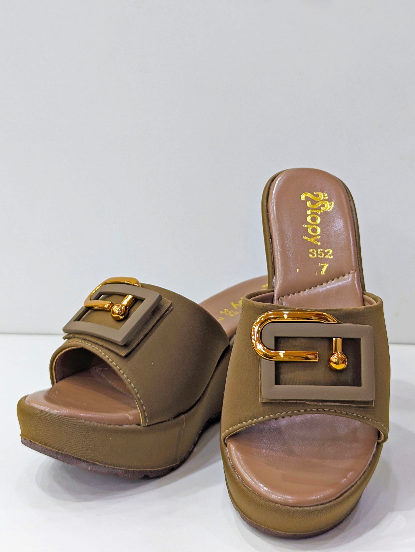 Ladies Wej Sole Chappal – Soft & Stylish Comfort