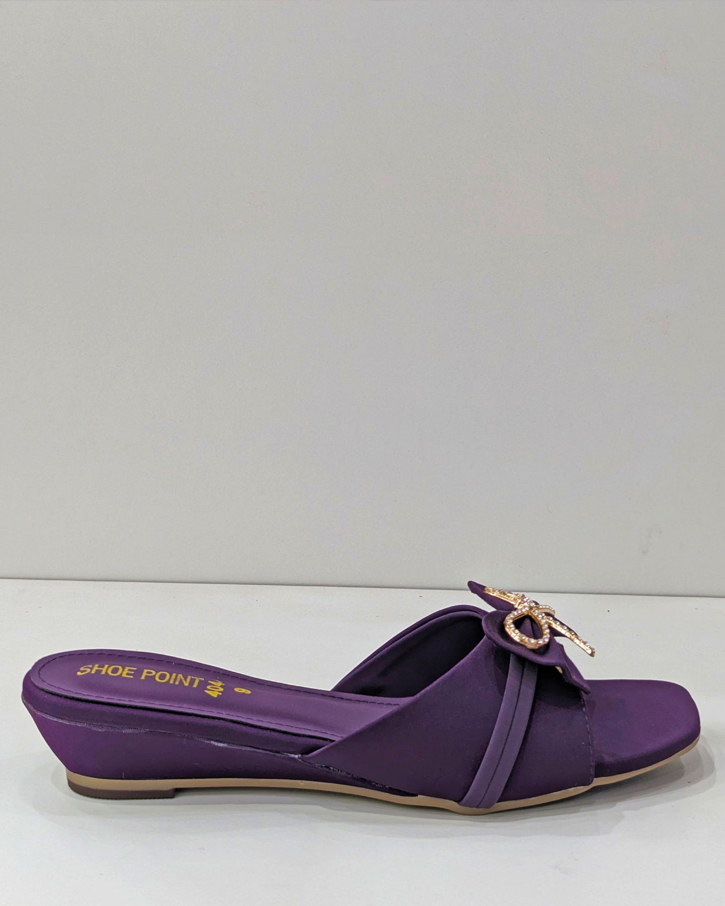 Luminous Buckle Slides – Glow in Style & Comfort