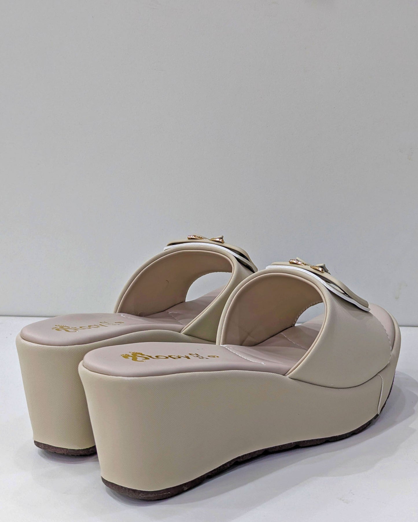 Ladies Wej Sole Chappal – Soft Insole, Daily Comfort