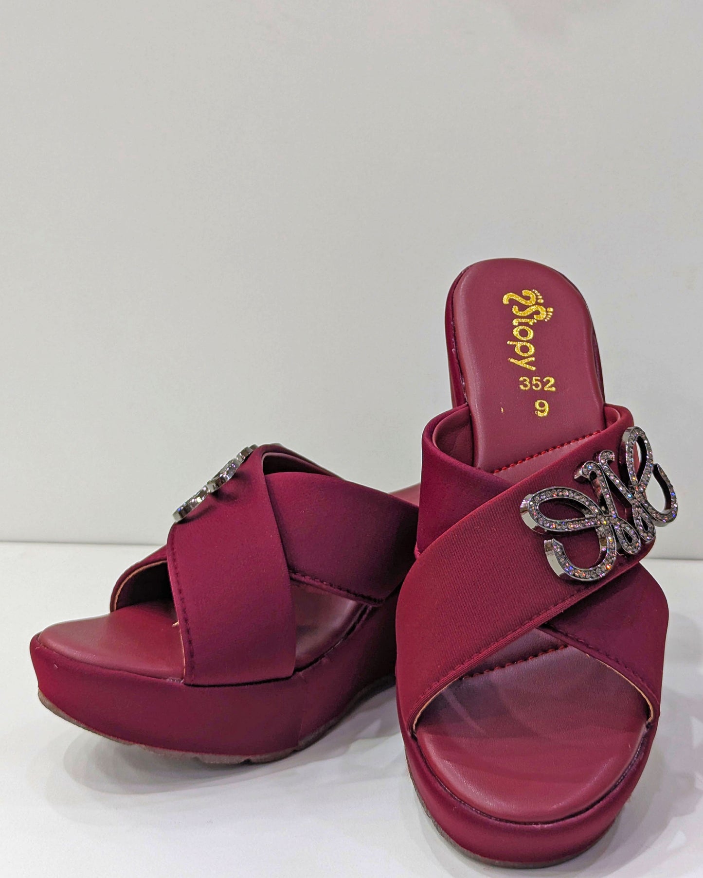 Ladies Wej Sole Chappal – Comfort with Every Step