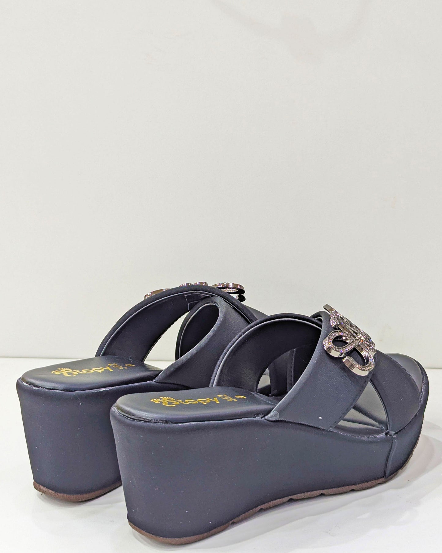 Ladies Wej Sole Chappal – Comfort with Every Step