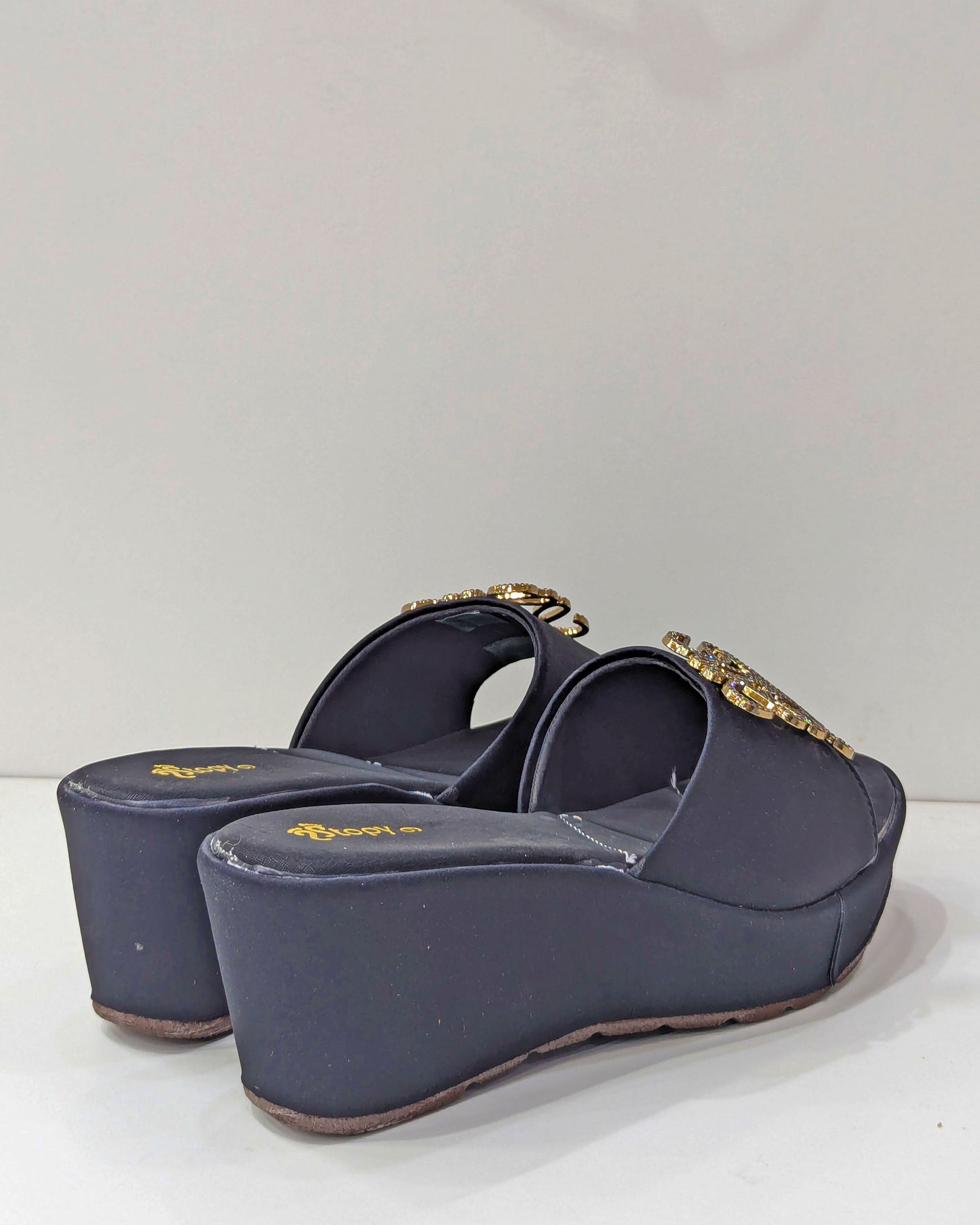 Ladies Wej Sole Chappal – Comfort with Every Step