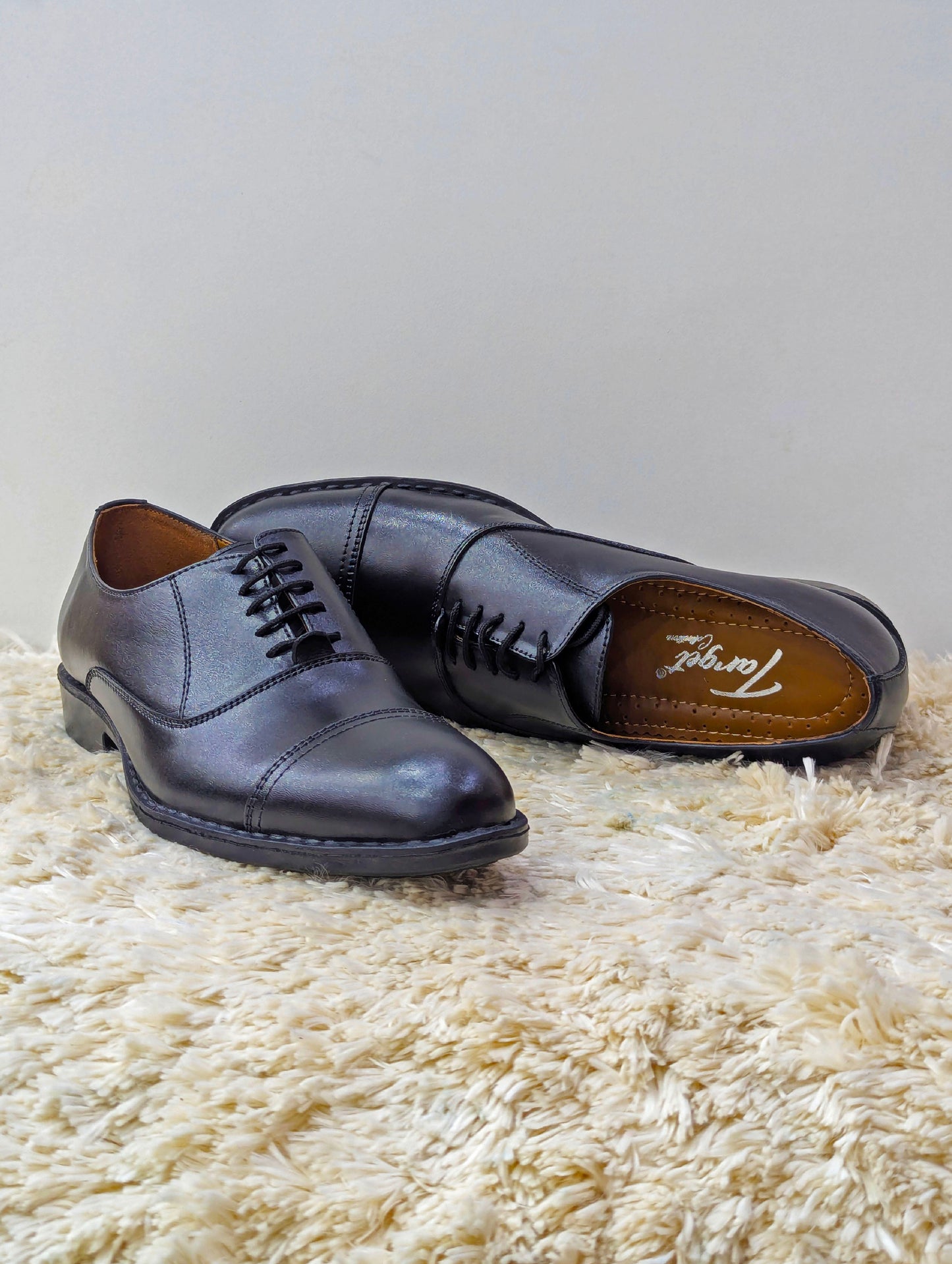 Men’s Lightweight Oxford Shoes – Pure Leather Upper, Medicated Padding & Rubber Sole