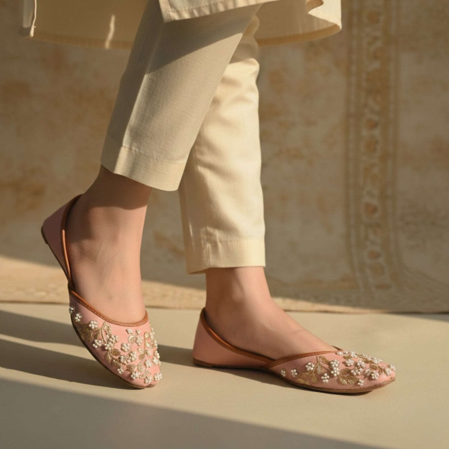Elegant Pearl & Gold Embroidered Women’s Khussa Flats – Beige Traditional Jutti
