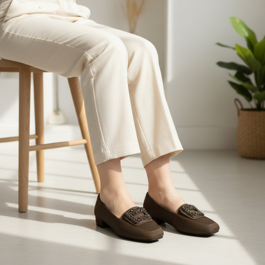 Women’s Embellished Low Heel Pumps