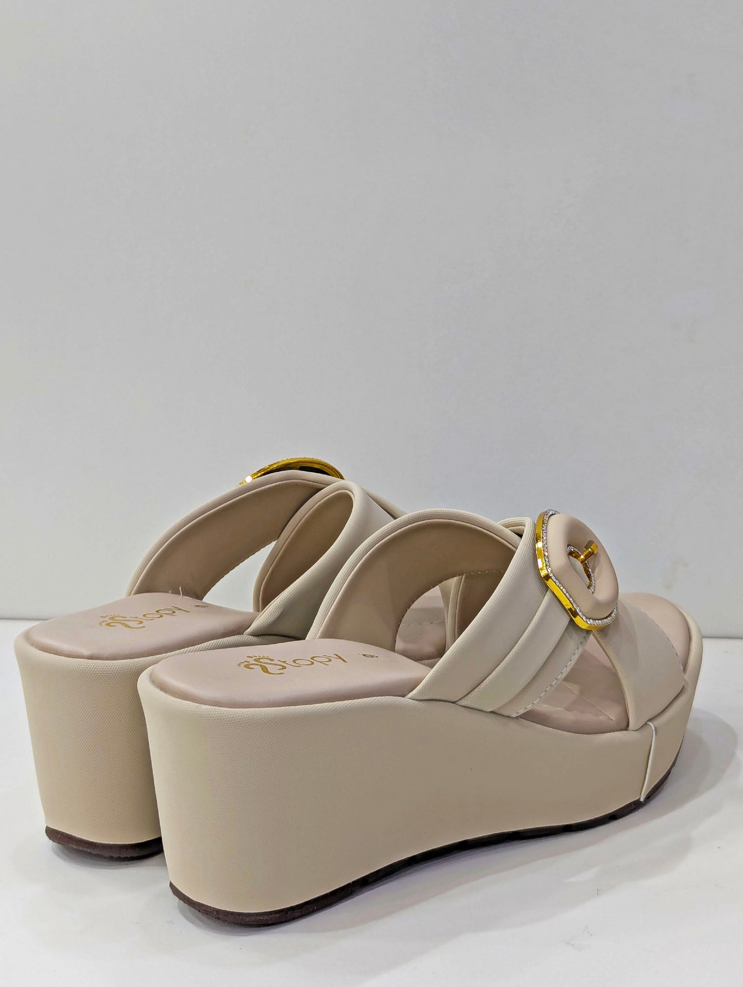 Ladies Wej Sole Chappal – Comfortable & Stylish