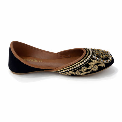 Classic Embellished Women’s Khussa Flats – Ethnic Slip-On Jutti
