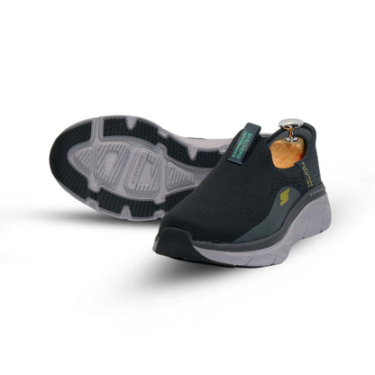 Men’s lightweight slip inns, breathable shoes