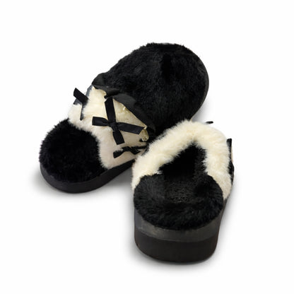 Women’s Plush Indoor-Outdoor Comfort Slides