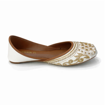 Classic Embellished Women’s Khussa Flats – Ethnic Slip-On Jutti