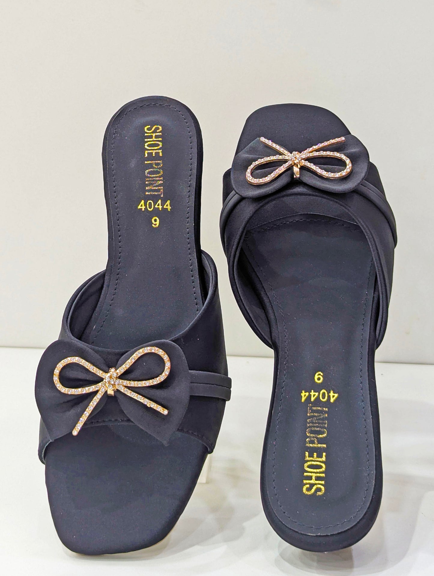 Luminous Buckle Slides – Glow in Style & Comfort