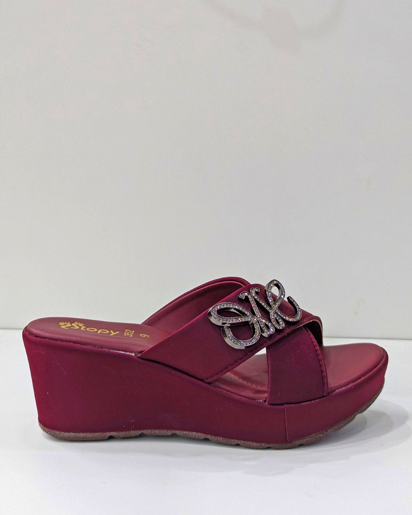 Ladies Wej Sole Chappal – Comfort with Every Step