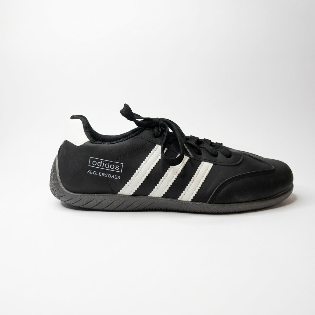 Urban Sprint Black & White Retro Lace-Up Sneakers for Men