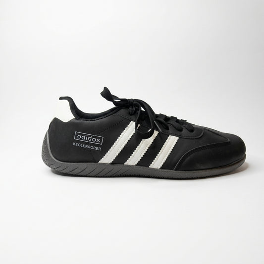 Urban Sprint Black & White Retro Lace-Up Sneakers for Men