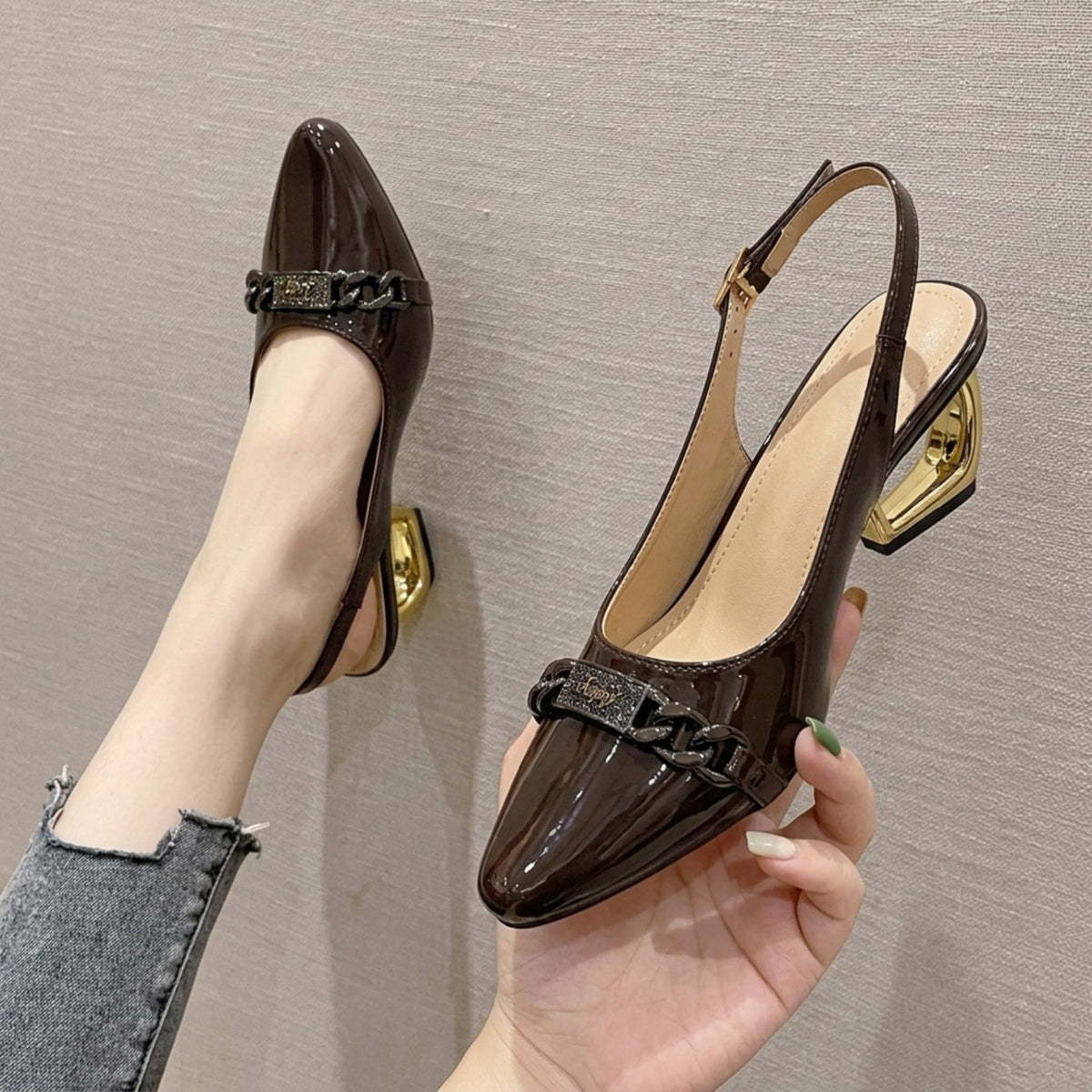 Noir Chain Slingback Golden Loop Sling – Elegant Women's Heels